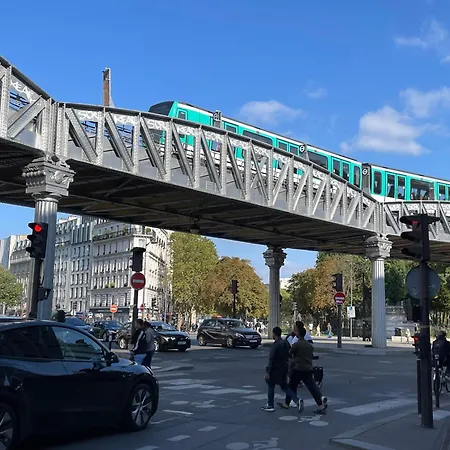 Appartement Paris דירה *